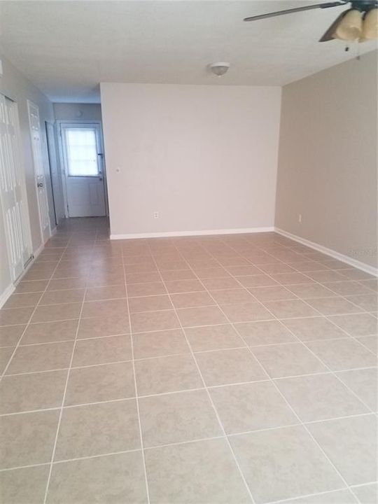 Recently Rented: $1,069 (2 beds, 1 baths, 1122 Square Feet)