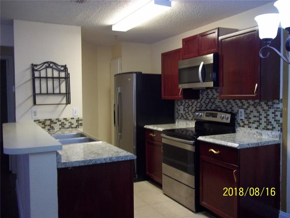 Recently Sold: $127,000 (2 beds, 2 baths, 1019 Square Feet)