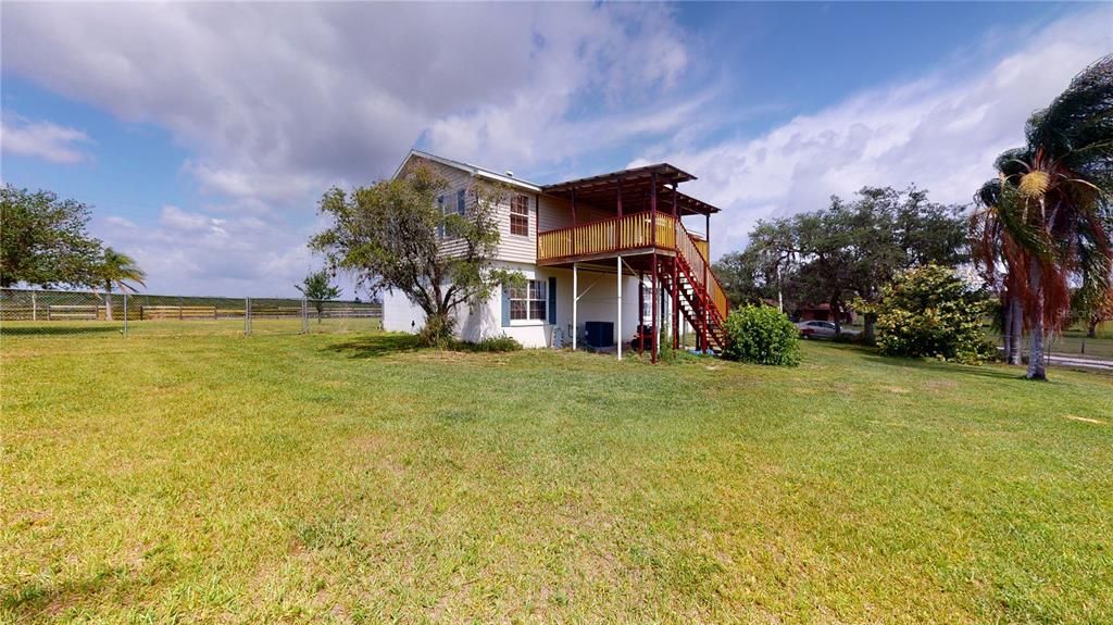 Recently Sold: $400,000 (4 beds, 3 baths, 1776 Square Feet)