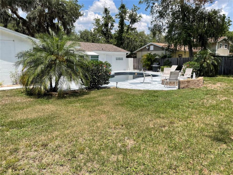Recently Sold: $335,000 (3 beds, 2 baths, 1675 Square Feet)