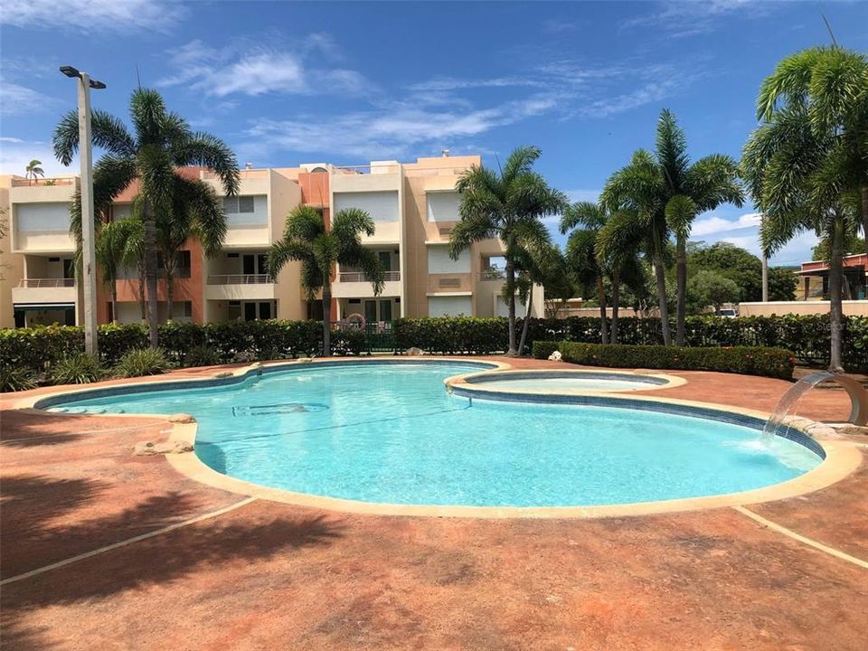 Recently Sold: $160,000 (2 beds, 2 baths, 2470 Square Feet)