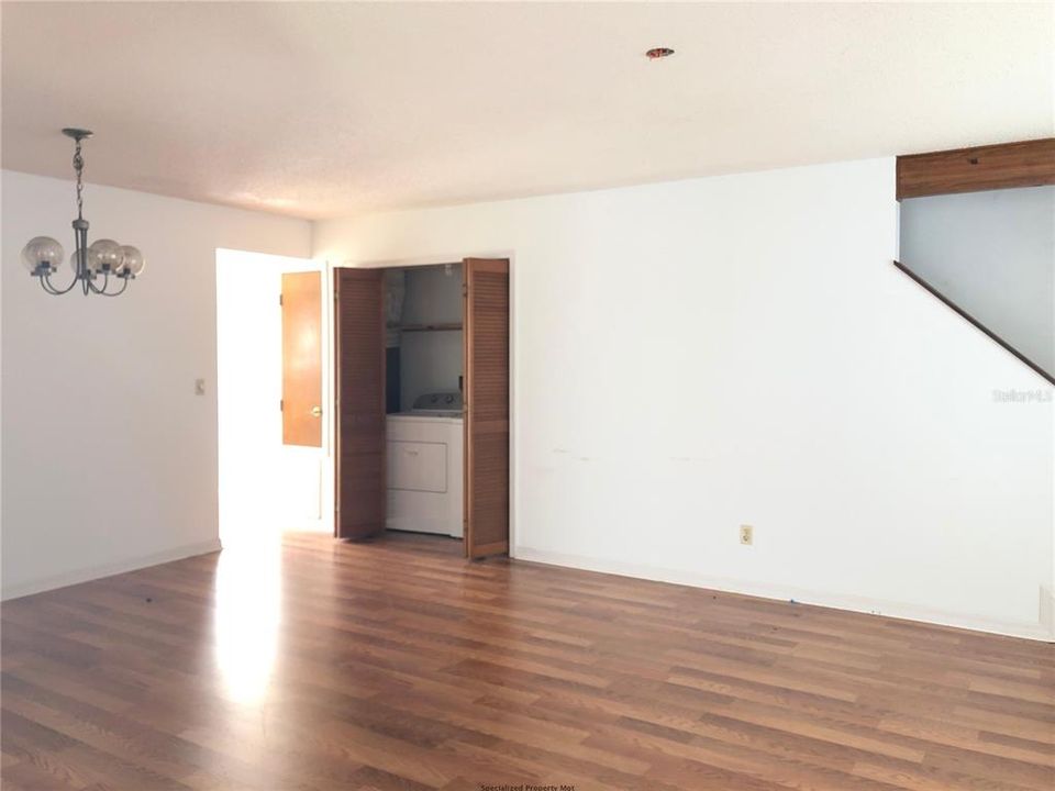 Recently Sold: $140,000 (2 beds, 2 baths, 1368 Square Feet)