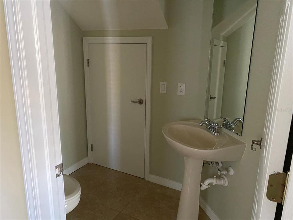 最近租的: $1,450 (3 贝兹, 2 浴室, 1363 平方英尺)