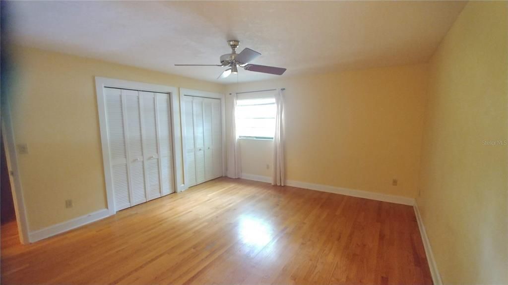 Recently Rented: $1,995 (3 beds, 2 baths, 1728 Square Feet)