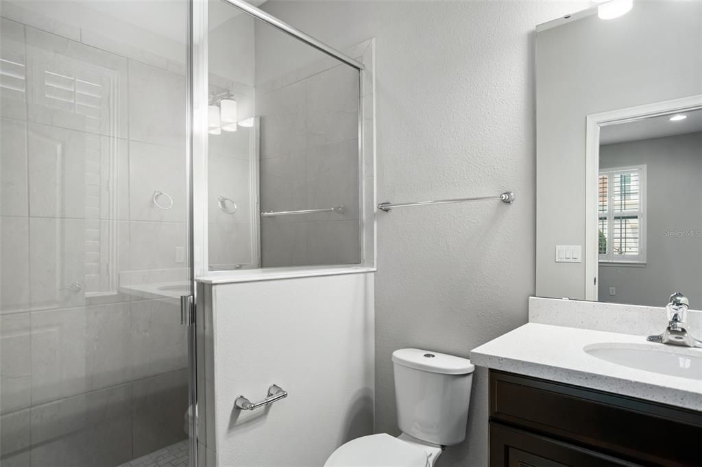 最近租的: $2,600 (4 贝兹, 3 浴室, 2499 平方英尺)