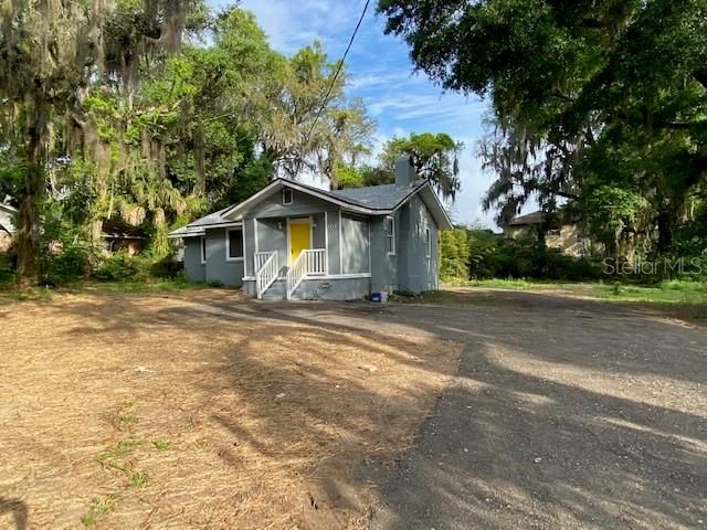 Recently Sold: $135,900 (3 beds, 1 baths, 971 Square Feet)