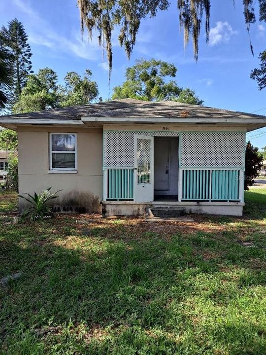 Recently Sold: $145,000 (3 beds, 2 baths, 837 Square Feet)