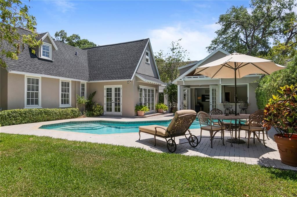Recently Sold: $2,099,000 (5 beds, 6 baths, 4400 Square Feet)