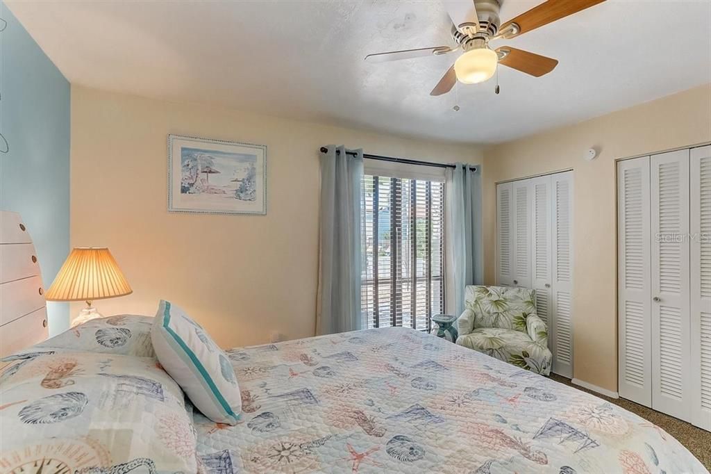 Recently Sold: $415,000 (2 beds, 2 baths, 1080 Square Feet)