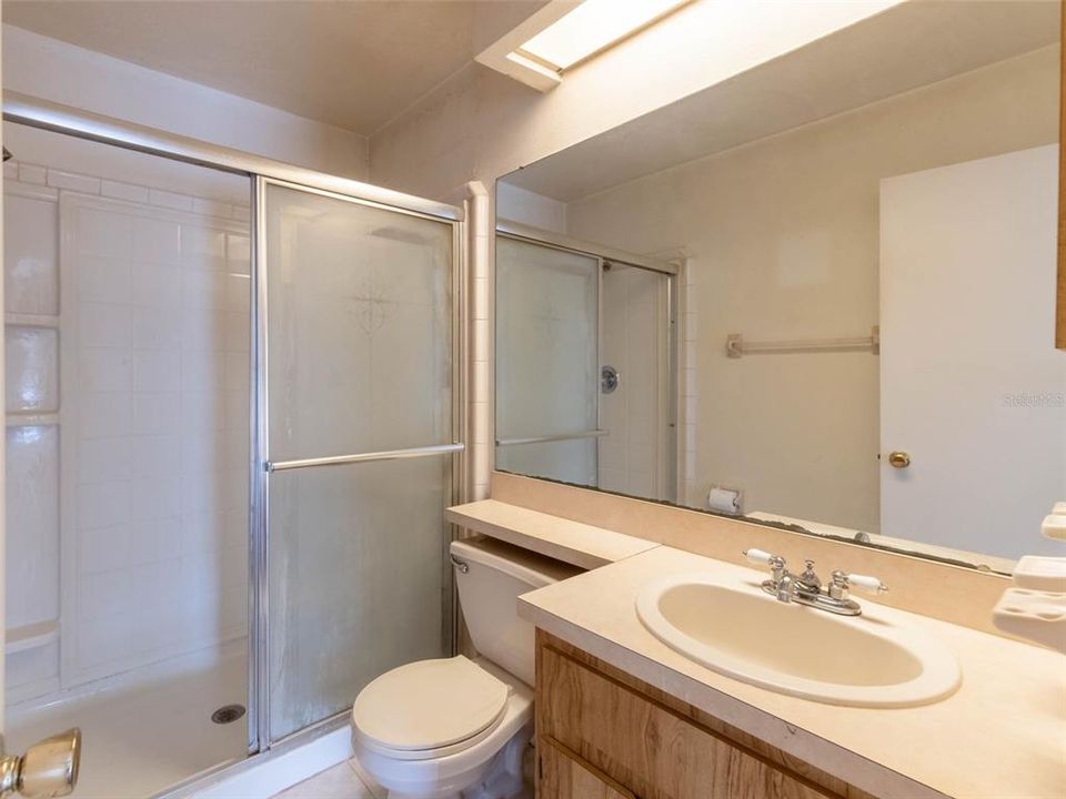 最近售出: $200,000 (3 贝兹, 2 浴室, 1202 平方英尺)