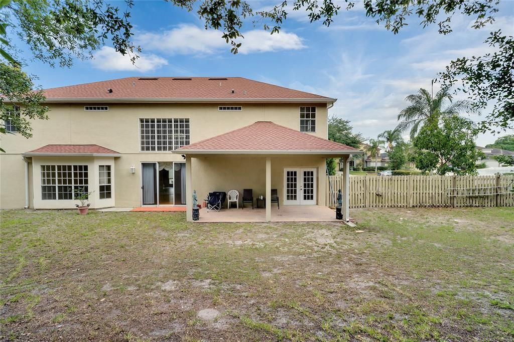 Recently Sold: $677,000 (5 beds, 3 baths, 3284 Square Feet)