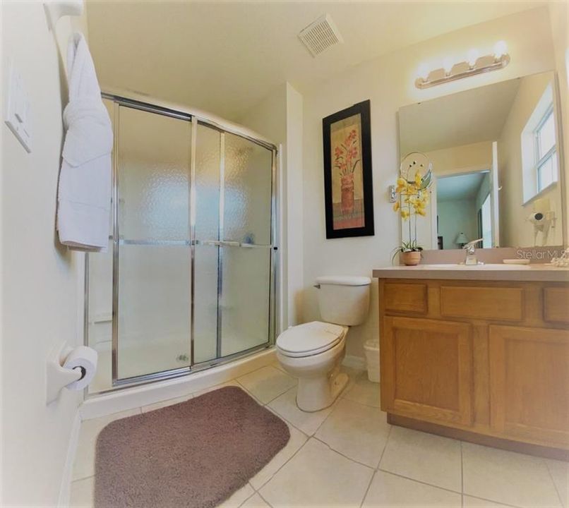 最近售出: $218,000 (3 贝兹, 2 浴室, 1295 平方英尺)