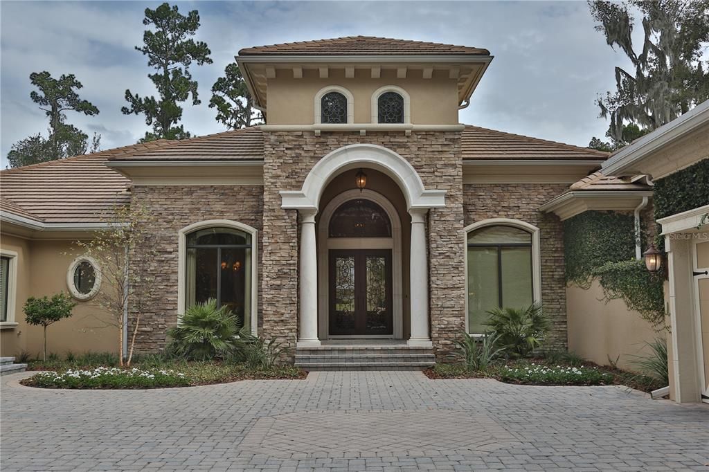Recently Sold: $1,900,000 (4 beds, 4 baths, 4448 Square Feet)