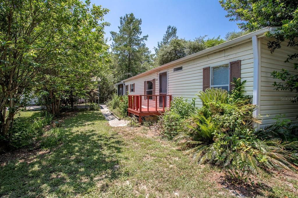 Recently Sold: $90,000 (3 beds, 2 baths, 1104 Square Feet)