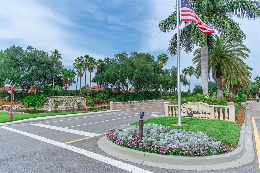 Recently Sold: $630,000 (4 beds, 3 baths, 2750 Square Feet)
