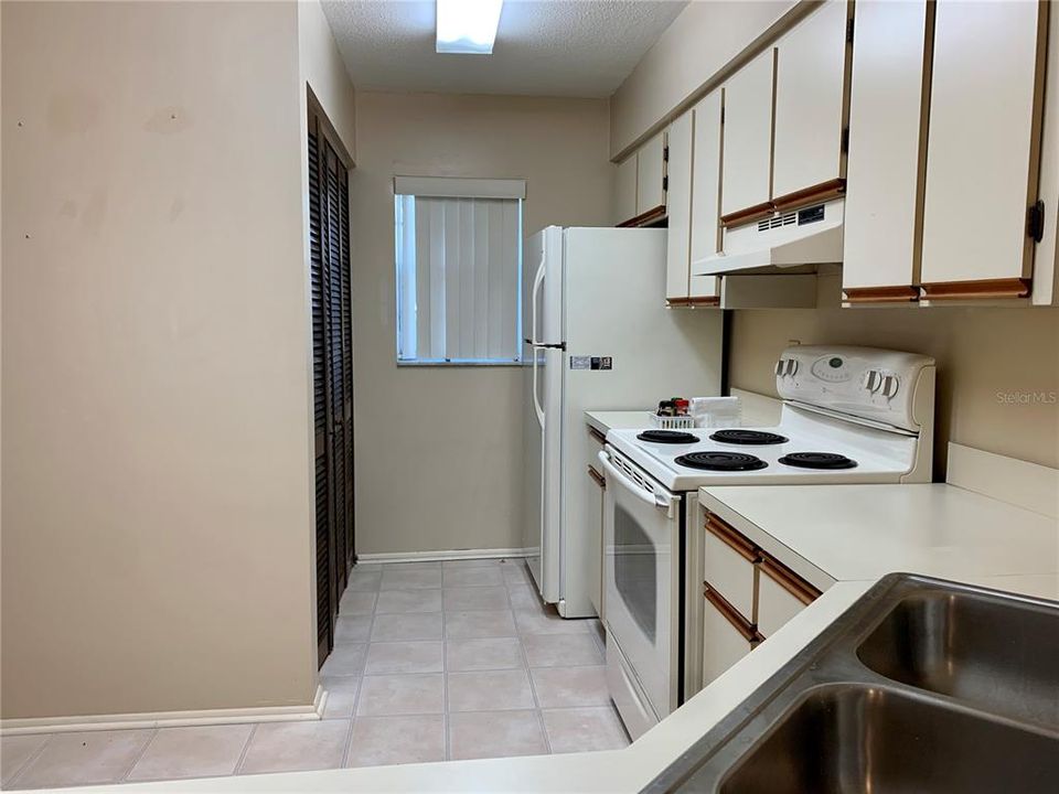 Recently Sold: $99,900 (2 beds, 2 baths, 1056 Square Feet)
