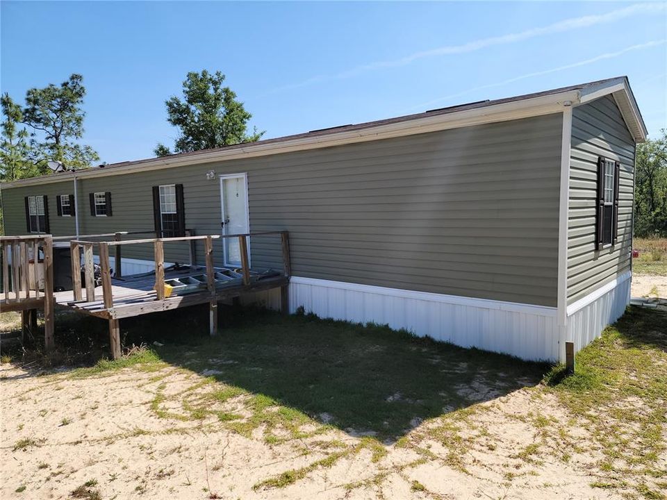 Recently Sold: $118,000 (3 beds, 2 baths, 1140 Square Feet)