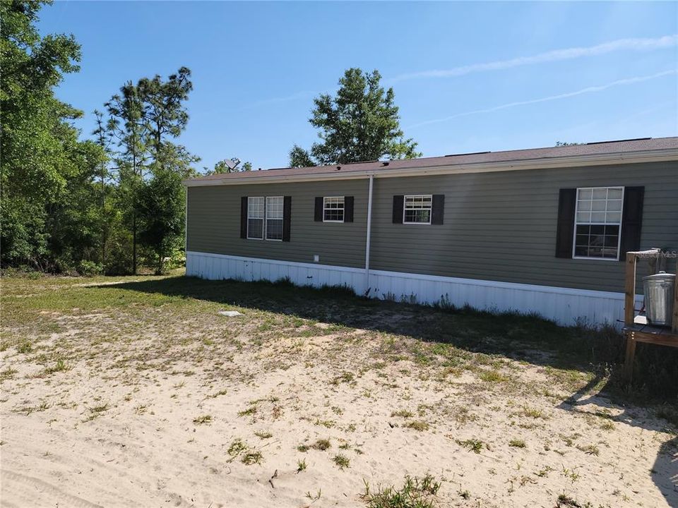 Recently Sold: $118,000 (3 beds, 2 baths, 1140 Square Feet)