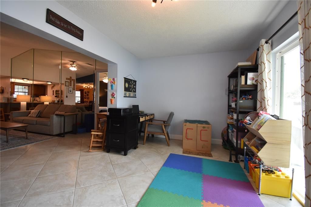 Recently Sold: $249,000 (2 beds, 2 baths, 1355 Square Feet)