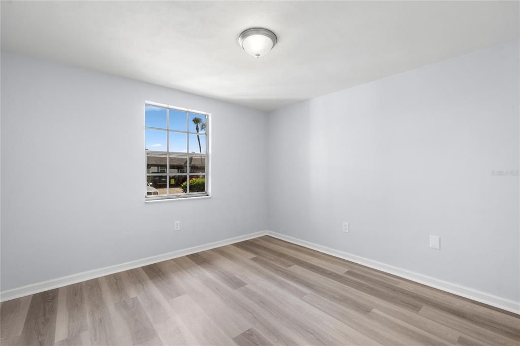 Recently Sold: $86,888 (2 beds, 1 baths, 831 Square Feet)