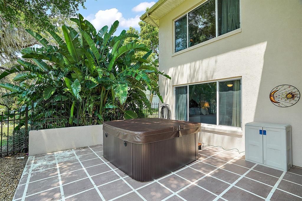 Recently Sold: $625,000 (3 beds, 3 baths, 3889 Square Feet)