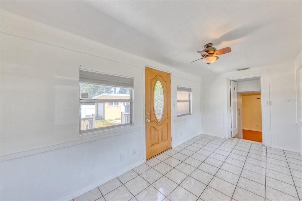 Recently Sold: $200,000 (3 beds, 2 baths, 1480 Square Feet)