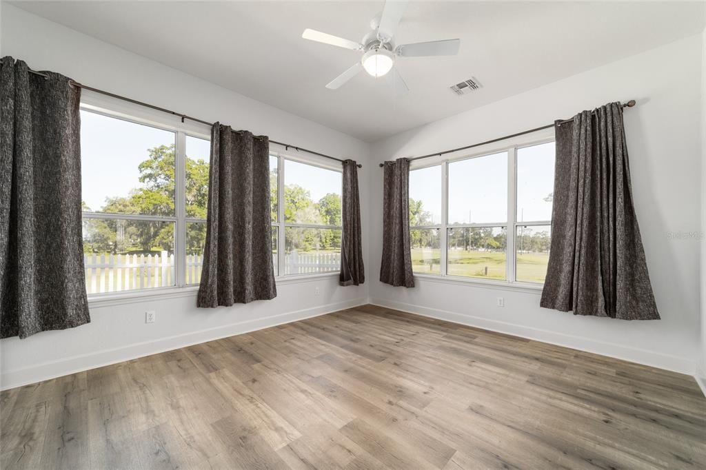 Recently Sold: $440,000 (3 beds, 2 baths, 2441 Square Feet)