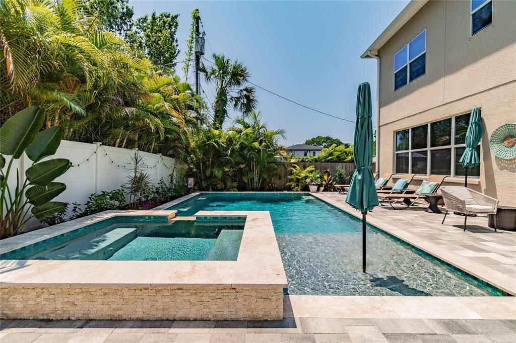 Recently Sold: $959,000 (4 beds, 3 baths, 3088 Square Feet)