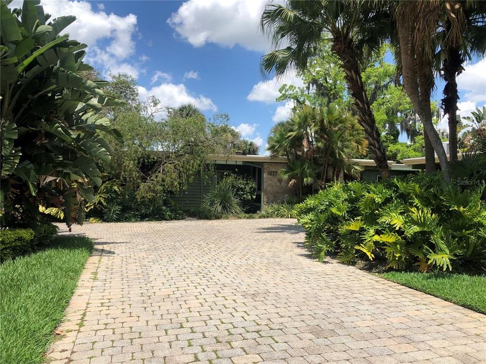 Recently Sold: $1,150,000 (4 beds, 4 baths, 2671 Square Feet)