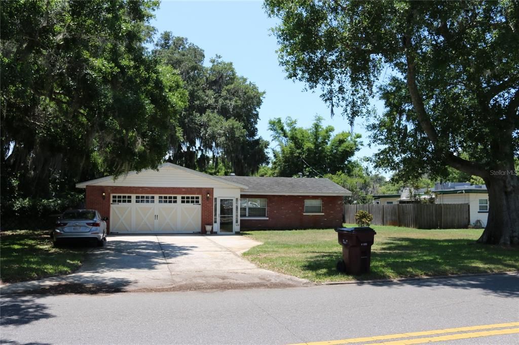 Recientemente alquilado: $1,650 (3 camas, 2 baños, 1400 Pies cuadrados)