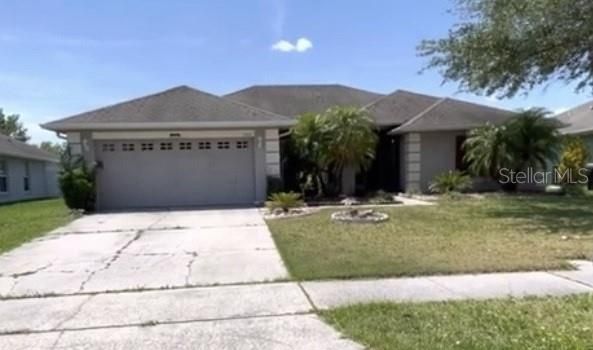 Recently Sold: $300,000 (4 beds, 3 baths, 2110 Square Feet)