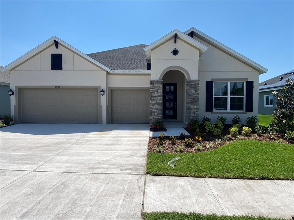 Recently Sold: $417,926 (3 beds, 3 baths, 2612 Square Feet)