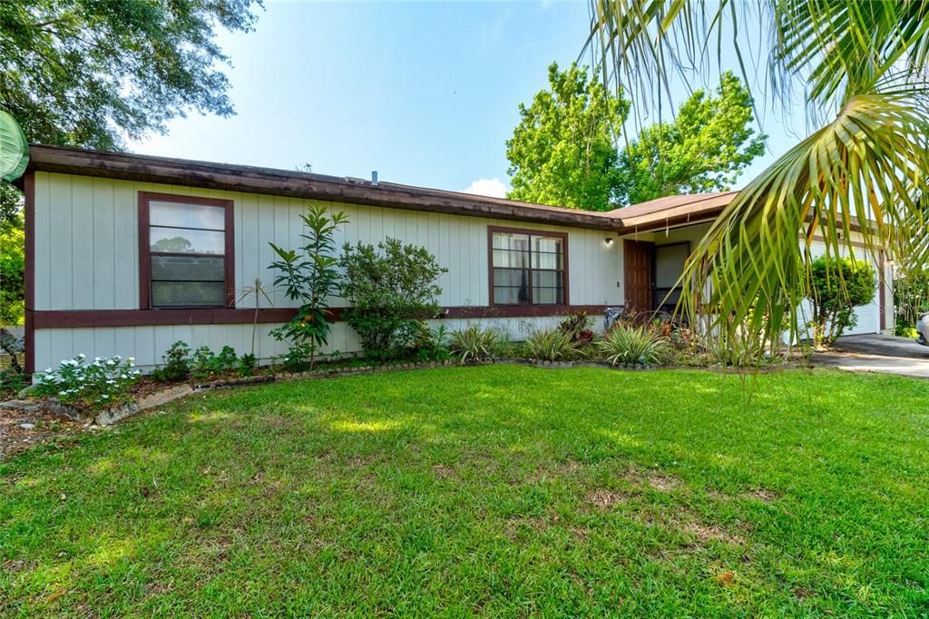 Recently Sold: $205,000 (3 beds, 2 baths, 1104 Square Feet)