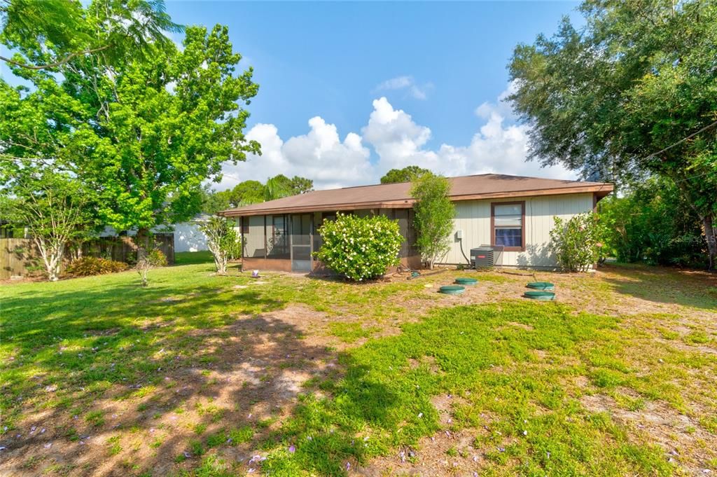 Recently Sold: $205,000 (3 beds, 2 baths, 1104 Square Feet)