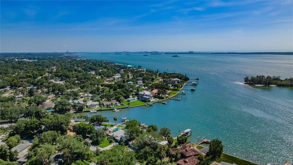 Recently Sold: $2,650,000 (4 beds, 3 baths, 3046 Square Feet)