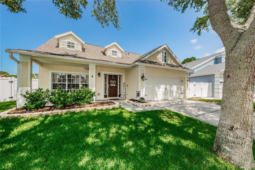 Recently Sold: $410,000 (4 beds, 2 baths, 2019 Square Feet)