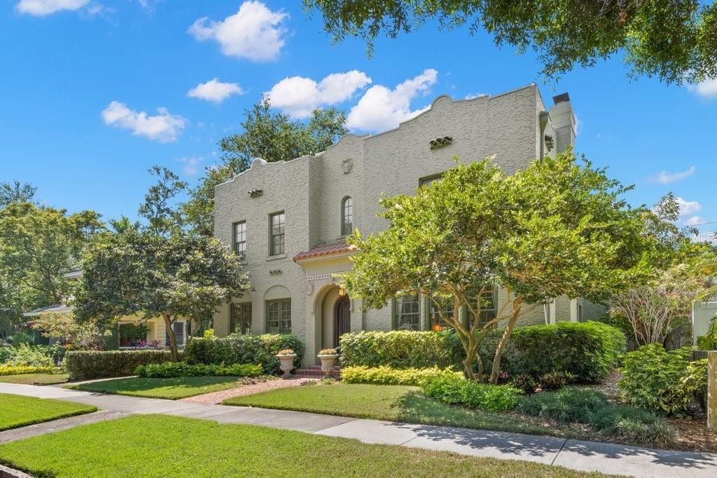 Recently Sold: $1,750,000 (4 beds, 4 baths, 4214 Square Feet)
