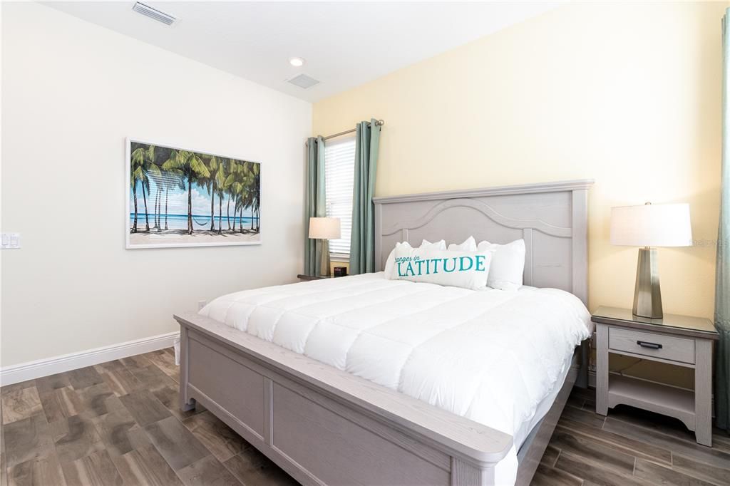 Recently Sold: $560,000 (3 beds, 3 baths, 1539 Square Feet)
