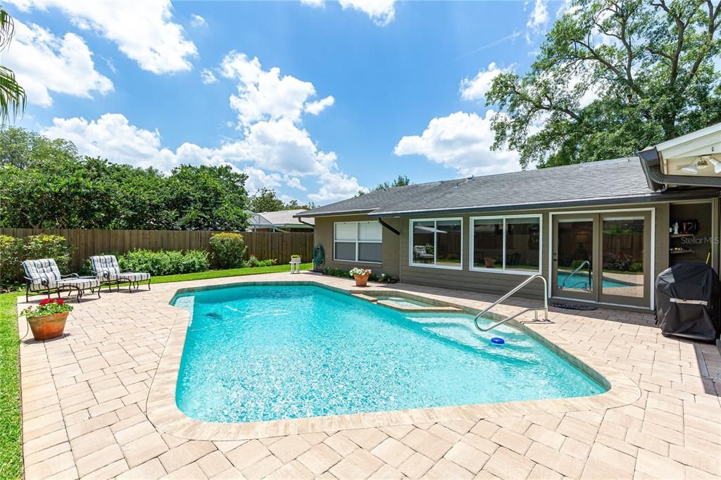 Recently Sold: $585,000 (4 beds, 2 baths, 2174 Square Feet)