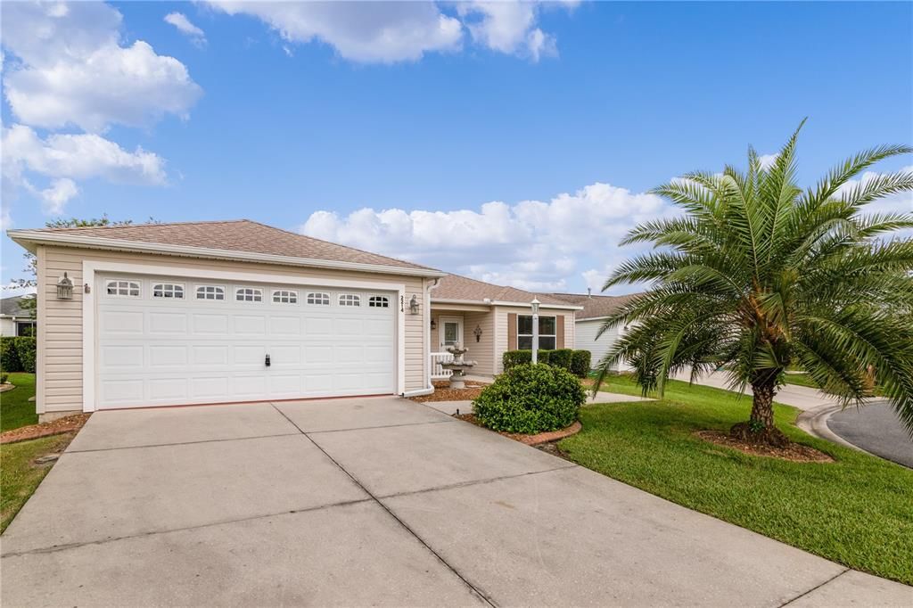 Recently Sold: $275,000 (3 beds, 2 baths, 1392 Square Feet)