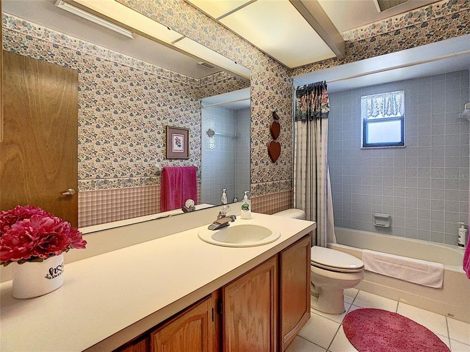 最近售出: $269,000 (2 贝兹, 2 浴室, 1923 平方英尺)