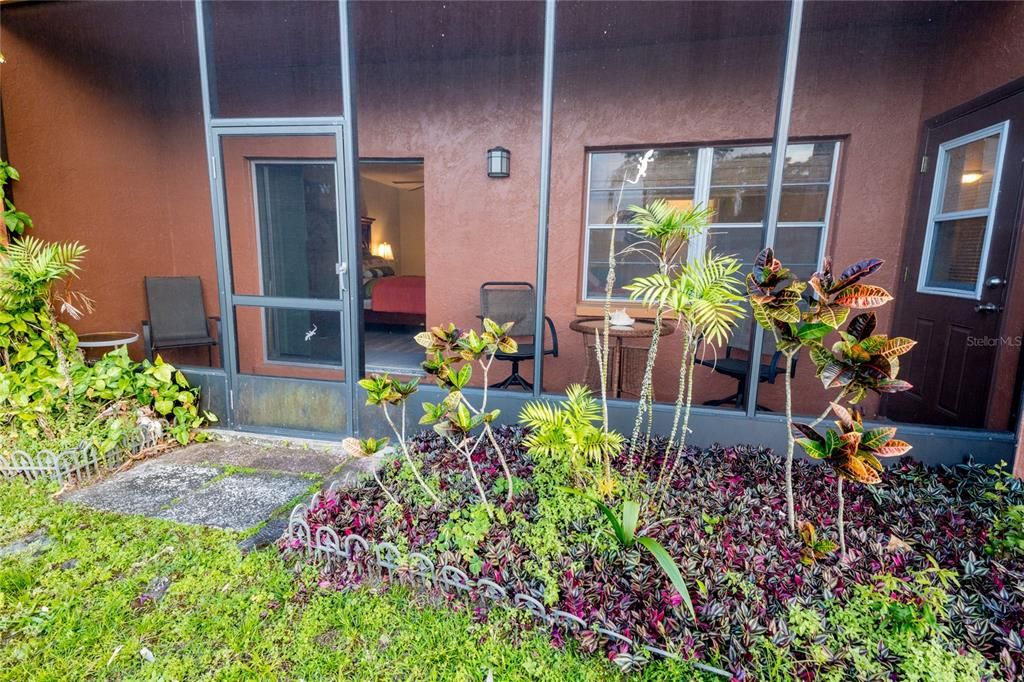 Recently Sold: $165,000 (2 beds, 2 baths, 1000 Square Feet)