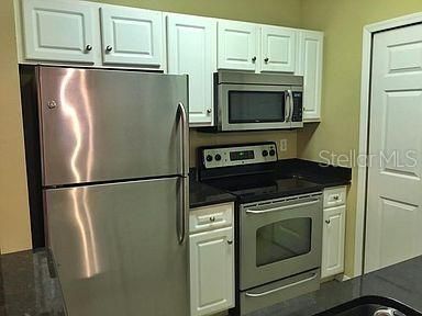 Recently Rented: $1,275 (1 beds, 1 baths, 598 Square Feet)