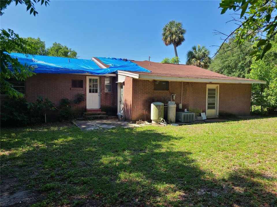 Recently Sold: $165,000 (4 beds, 2 baths, 1731 Square Feet)
