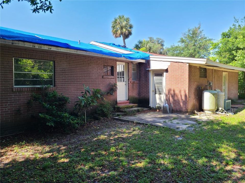 Recently Sold: $165,000 (4 beds, 2 baths, 1731 Square Feet)