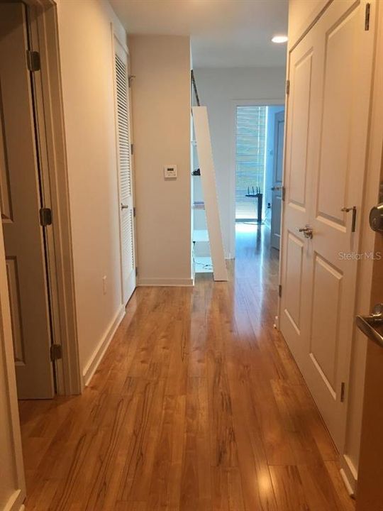 Recently Rented: $2,600 (2 beds, 2 baths, 888 Square Feet)