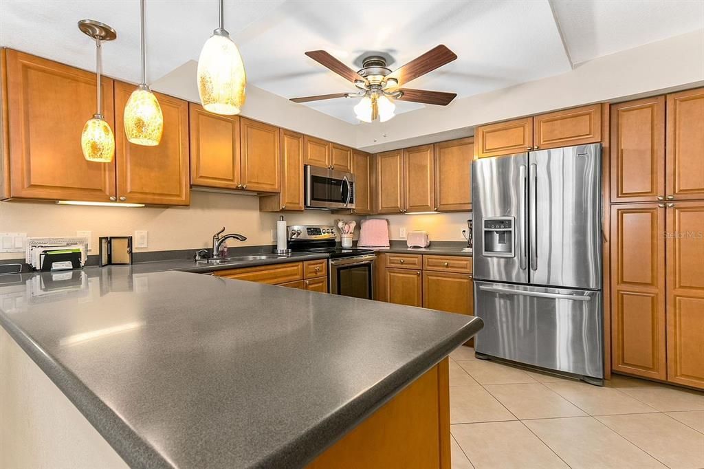 Recently Sold: $675,000 (2 beds, 2 baths, 1364 Square Feet)