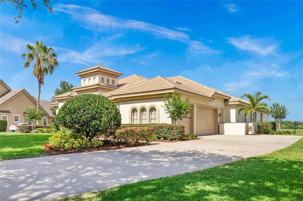 Recently Sold: $975,000 (4 beds, 3 baths, 3881 Square Feet)