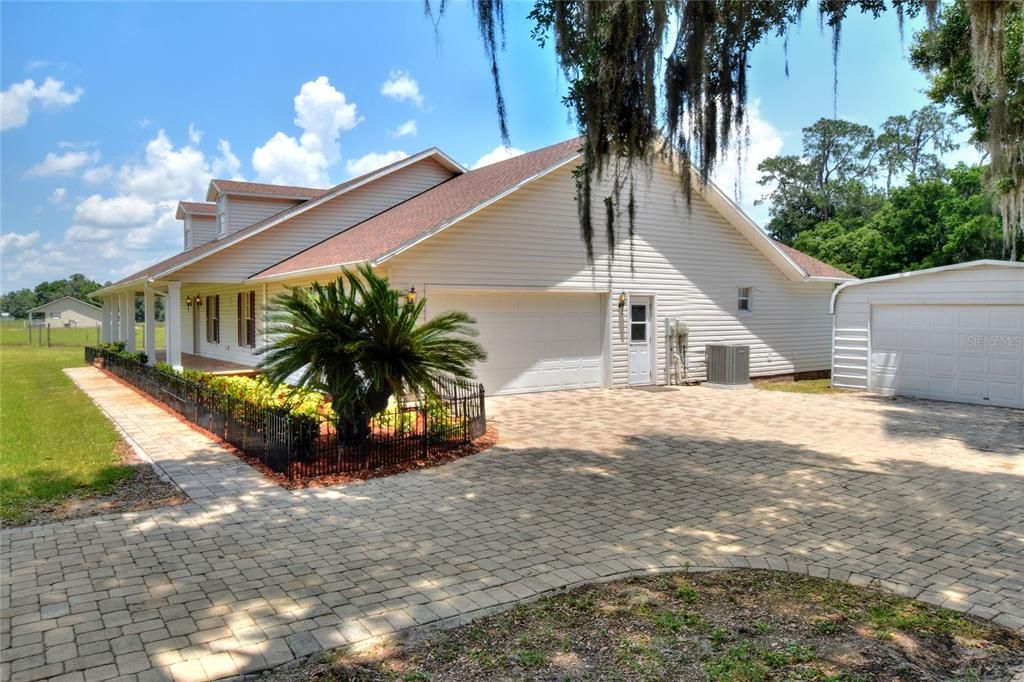 Vendido Recientemente: $549,900 (3 camas, 2 baños, 2252 Pies cuadrados)