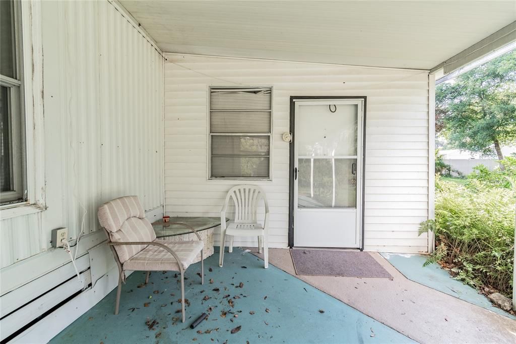 Recently Sold: $58,000 (2 beds, 1 baths, 960 Square Feet)